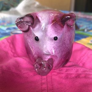 Unique accent paperweight